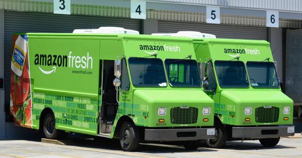 photo of Amazon has privately blamed the U.S. Postal Service for grocery delivery issues that led to Amazon Fresh changes image