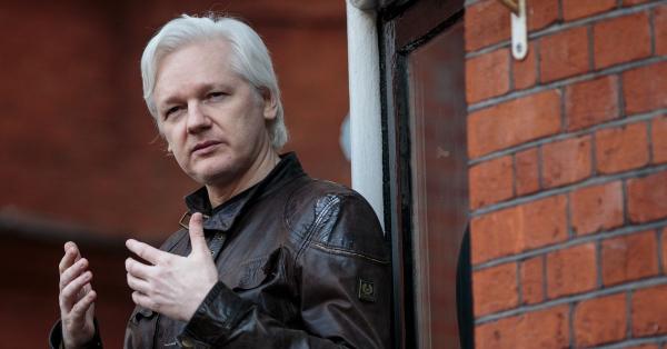 photo of WikiLeaks was actively courting the Trump campaign over Twitter image