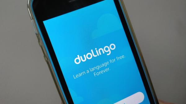 photo of Duolingo now helps you learn Chinese image