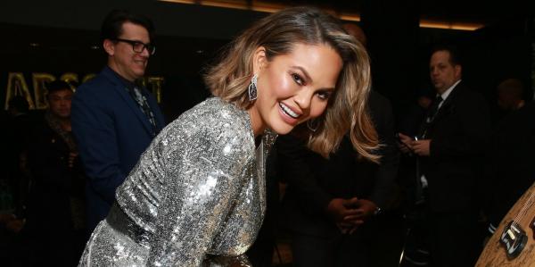 photo of Chrissy Teigen is the latest celebrity to announce she quit Snapchat — it's because of the app redesign and Rihanna… image