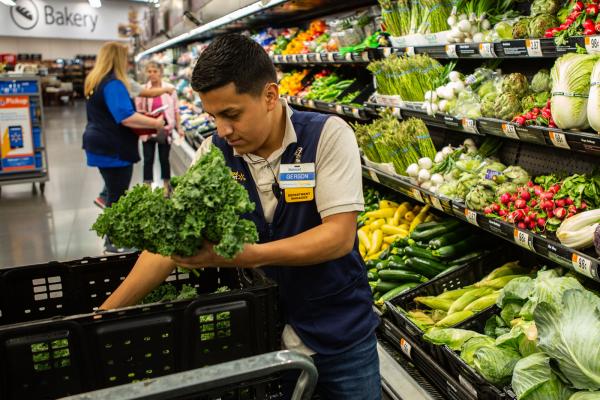 photo of Walmart will use blockchain to ensure the safety of leafy greens image