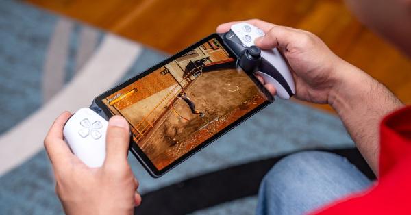 photo of Sony’s making a handheld console to compete with Nintendo and Microsoft image