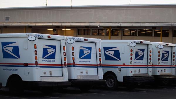 photo of USPS Is Getting In on Trump’s Anti-Immigrant Crackdowns image