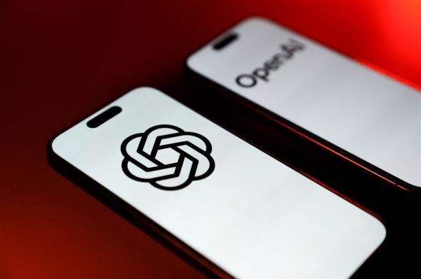 Stargate delays push OpenAI to seek…