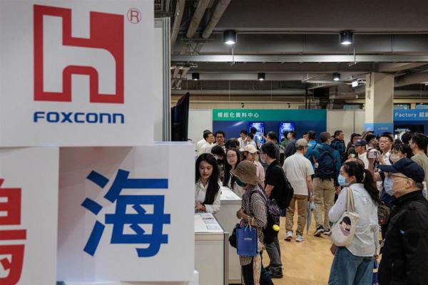 photo of Bull and Foxconn to build Nvidia's latest AI servers in Europe image