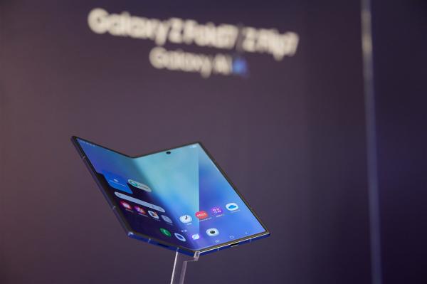 photo of Samsung device business swings to loss in 2Q26 as memory boom drives up component costs image