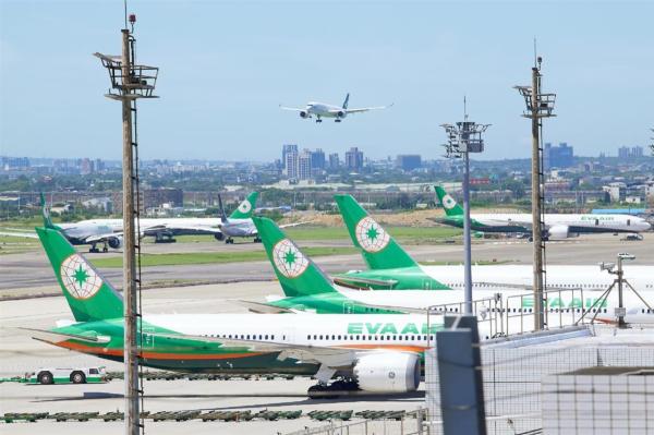 Air freight tightens in Asia as…