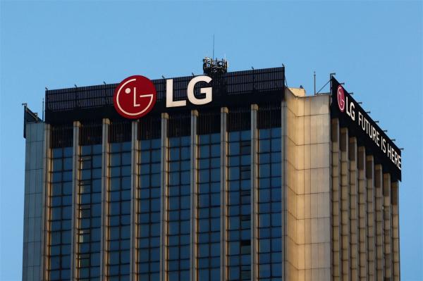 Apple and LG Electronics reportedly team&hellip;