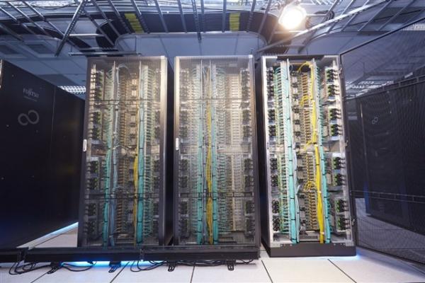 photo of HPC and AI server demand fuels strong growth for connectivity solutions in 2H24 image