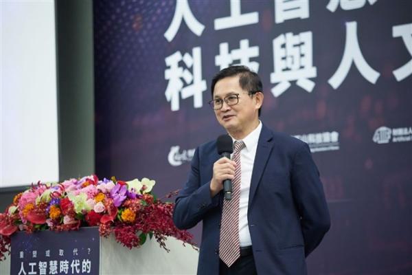 photo of Pegatron chairman downplays AI energy concerns, predicts efficient innovations image