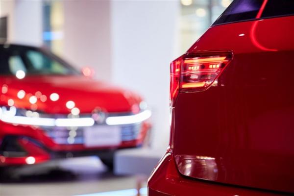 LED automotive module revenue hits…