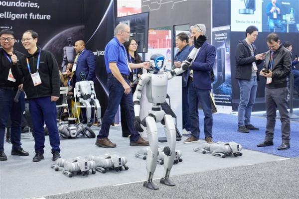 Robots dethrone EVs as CES 2025 favorite