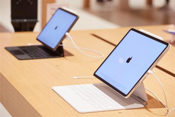 Apple's OLED iPad sales stumble, driving…