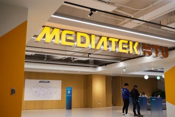 MediaTek debuts 5G-advanced M90 modem at…