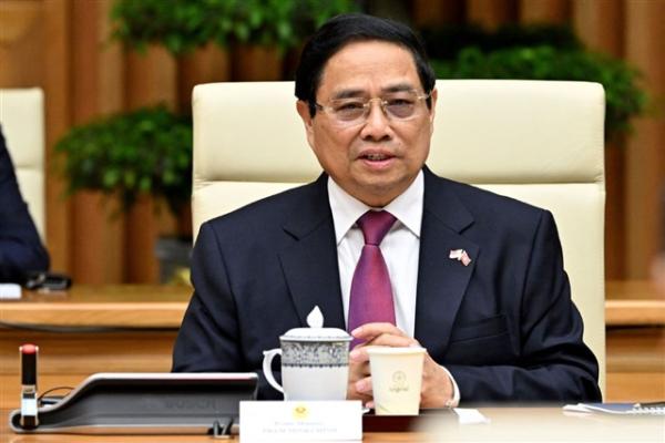 photo of Vietnam seeks tariff delay, negotiates trade balance with US image