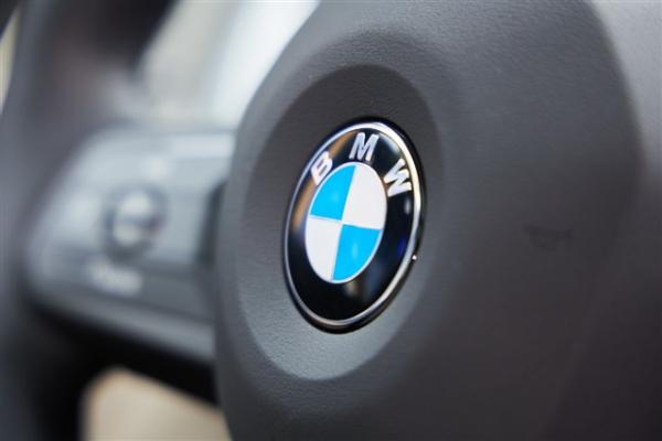 photo of China-backed battery maker halts US expansion, putting BMW EV plans at risk image
