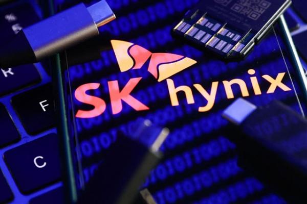 photo of SK Hynix widens lead over Samsung as HBM race accelerates image