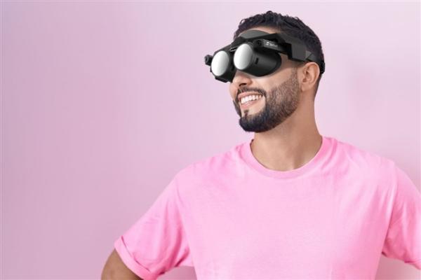 photo of Panasonic exits VR headset manufacturing, transfers MeganeX business to Shiftall image