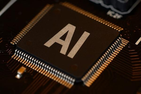 Nvidia's China AI chip share falls to 8%&hellip;