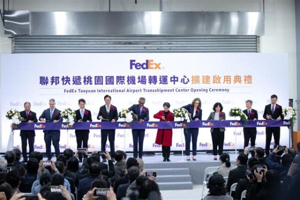 AI boom fuels cargo surge at Taoyuan…