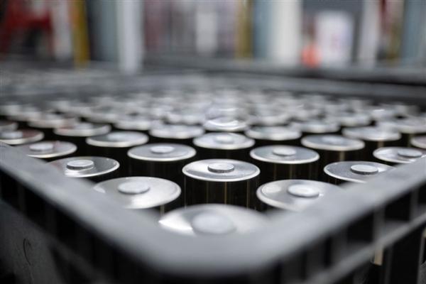 BYD slides as foreign automakers reclaim&hellip;