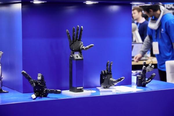 AI robot fingertip sensing set to drive next tech&hellip;