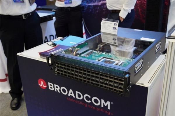 photo of Broadcom, Google, and Anthropic alliance faces MediaTek competition image