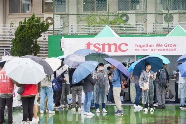 Taiwan has more than 260,000 job&hellip;