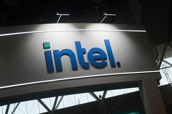 photo of Hitachi and Intel strike collaboration on physical AI and industrial infrastructure image