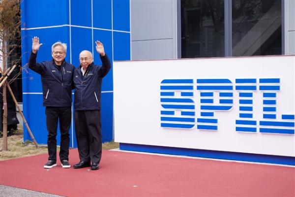 Jensen Huang's Akihabara visit honors…