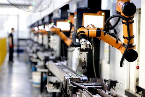 photo of Mitsubishi Electric and Sony Semiconductor Solutions form AI factory automation venture image