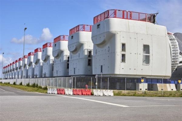 US FCC curbs Chinese inverters and…