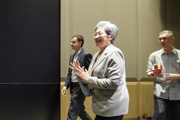 Commentary: How AMD and Anthropic plan…