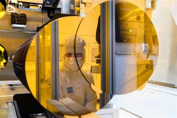 Commentary: China's US$4.5 trillion electronics target…