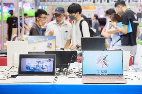 Exclusive: Chinese notebook ODMs win HP, Dell orders,…