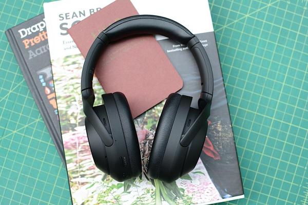 photo of Sony's WH-1000XM4 headphones drop to a new low of $198 image