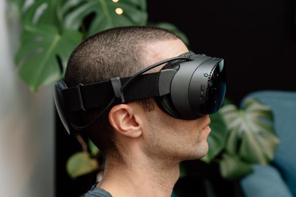 Valve just imported 13 tons of VR…