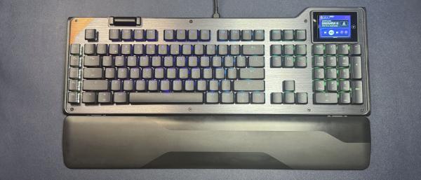 photo of Turtle Beach Command Series KB5 Review: A touchscreen and a numberpad in one keyboard? image