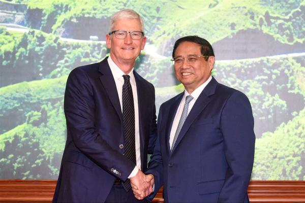 Apple's Tim Cook says he seeks to boost Vietnam investment, state media reports