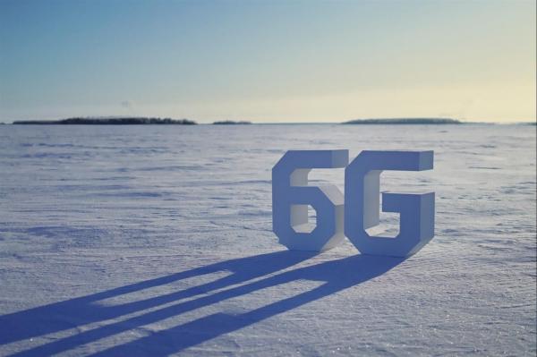 Navigating the road to 6G: balancing innovation with sustainability