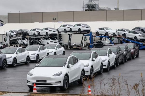 photo of India outlines EV manufacturing scheme as firms weigh investment hurdles, import incentives image