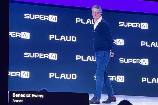 photo of Tech analyst unpacks why AI eats the world at SuperAI Singapore image