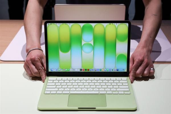 Apple's rare price hikes signal AI&hellip;