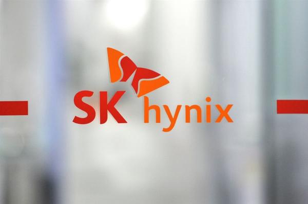 Sandisk and SK Hynix release HBF spec to…