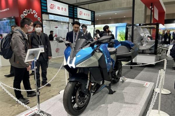Kawasaki unveils world's first hydrogen…