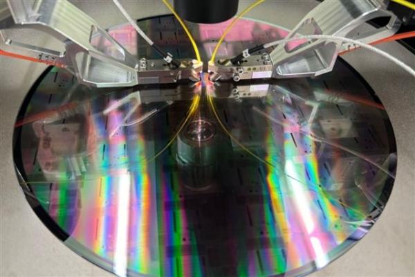 AI boom drives silicon photonics era,…