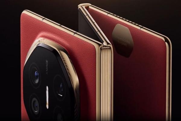 photo of Huawei's trifold phone invigorates foldable market amid slowing growth image