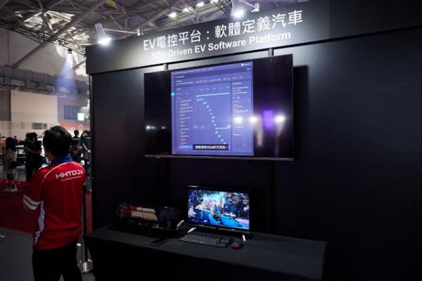 photo of Foxconn flexes AI muscle, showcases breakthroughs in autonomous driving image