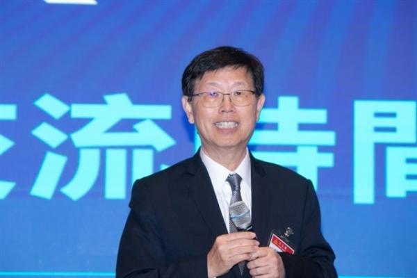 photo of Foxconn chairman sees automotive trends move towards contract design and manufacturing services image