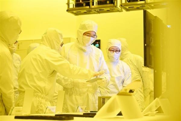 photo of TSMC's US$100 billion US push: Will Samsung, SK Hynix blink? image